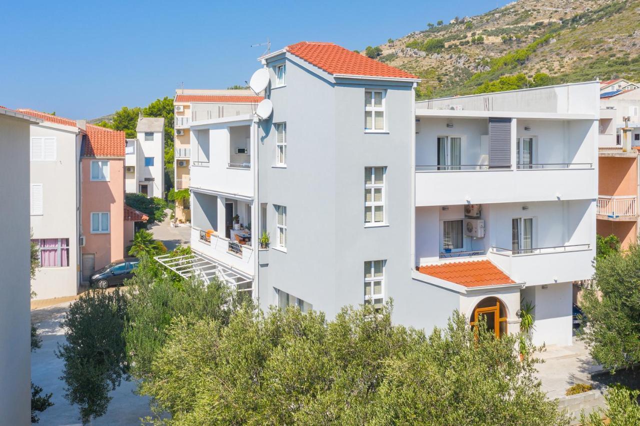 Apartmants Sestic * Tucepi