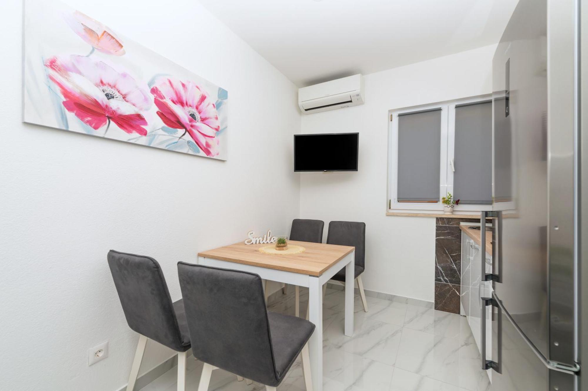 Apartmants Sestic Apartment *