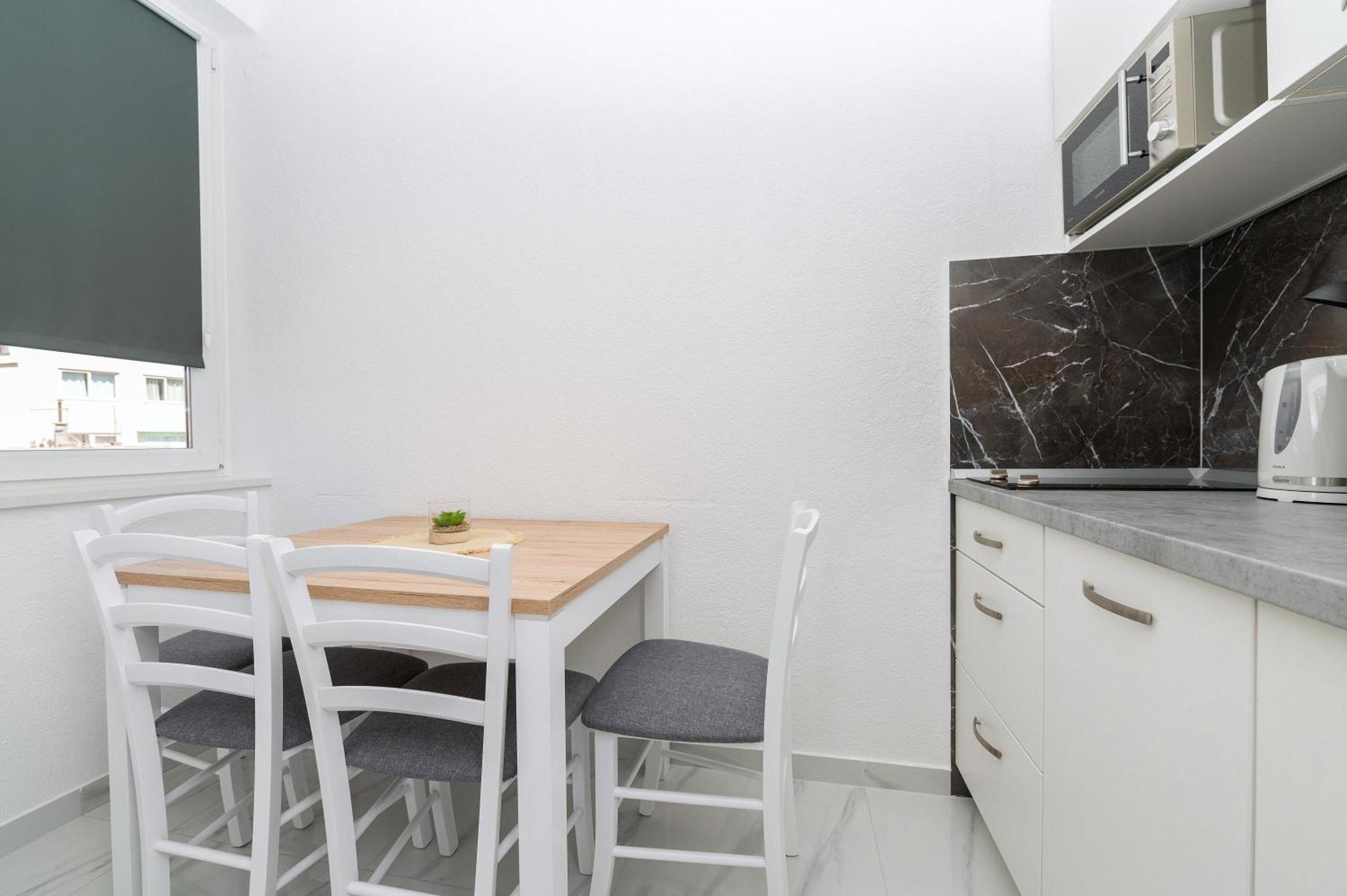 Apartment Apartmants Sestic *