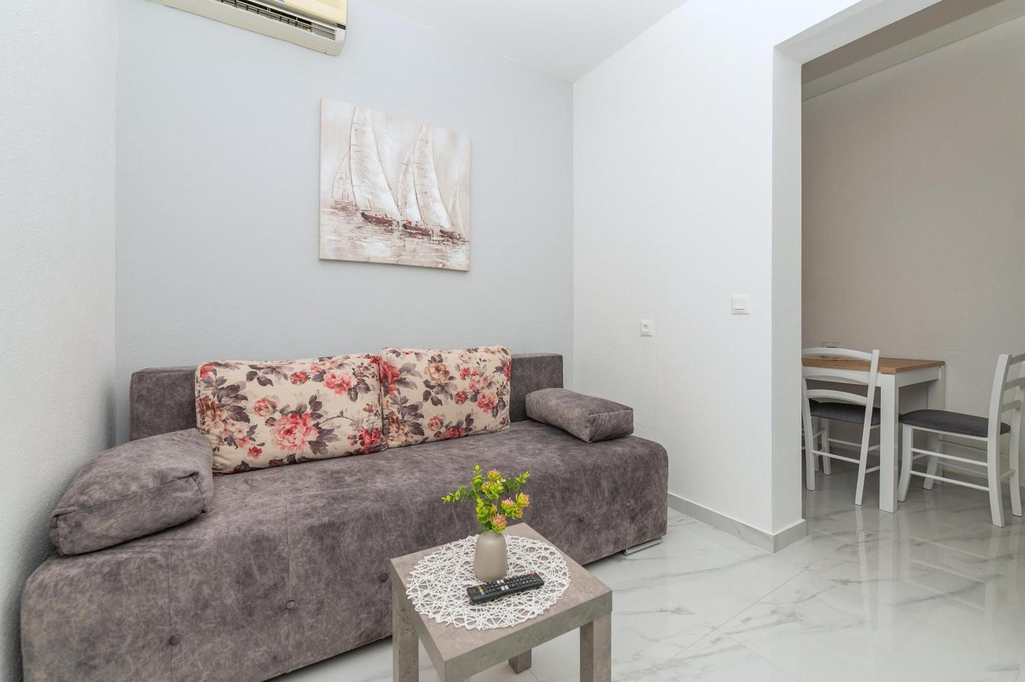 Apartmants Sestic Apartment Tucepi
